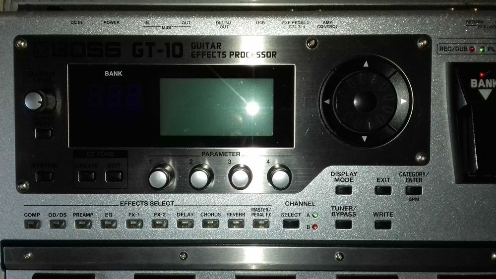 Procesor pentru chitară Boss GT 10