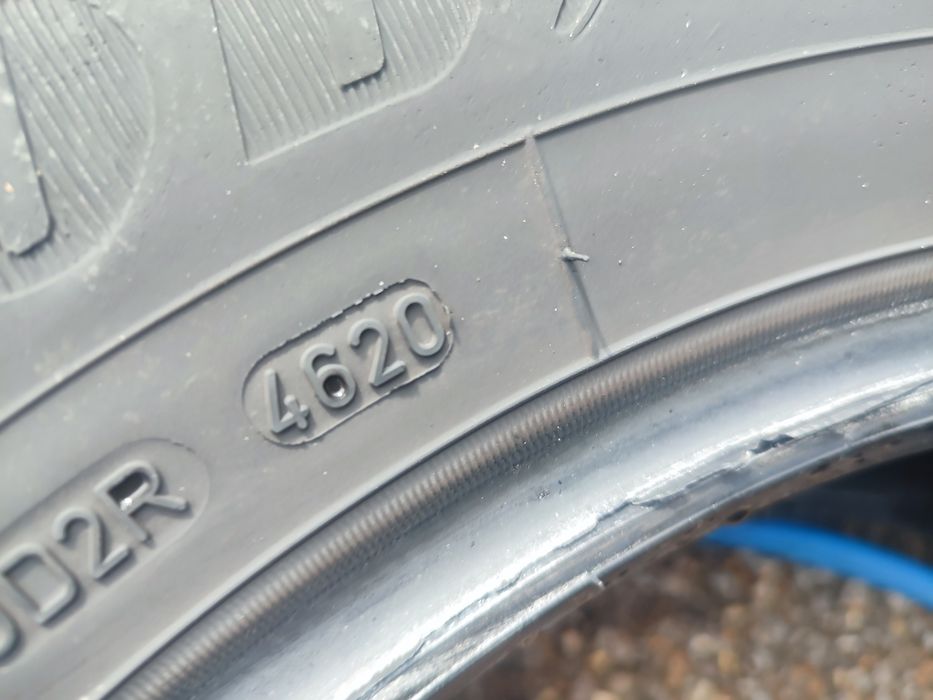 215/60/16" 4бр Good year efficient grip,dot20/21г,6-7мм