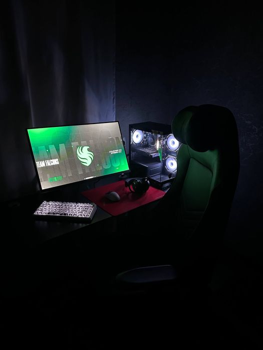 Игравой компуютер                                                    1