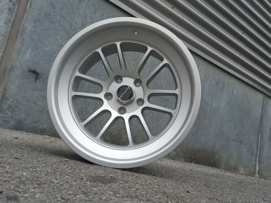 17.5х114.3 Japan dynamics 8j et28 9j et20 Satin grey.Honda toyota mits