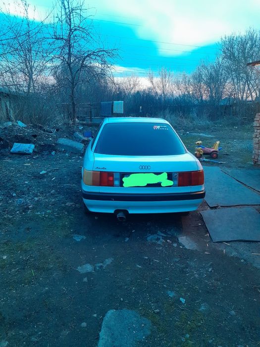 Продам AUDI 80 б3
