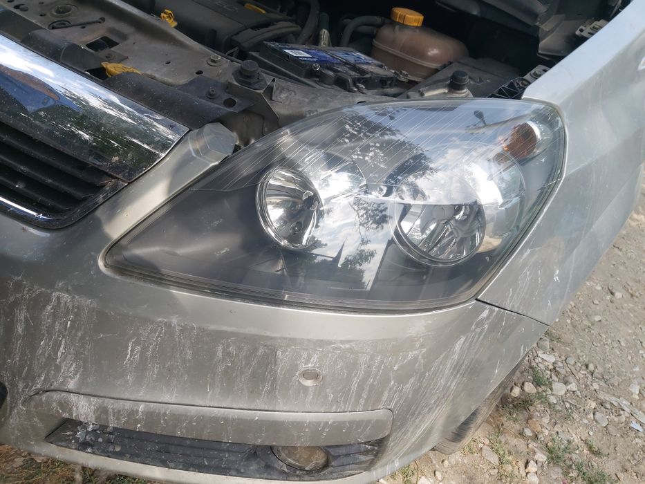 Полиране на фарове