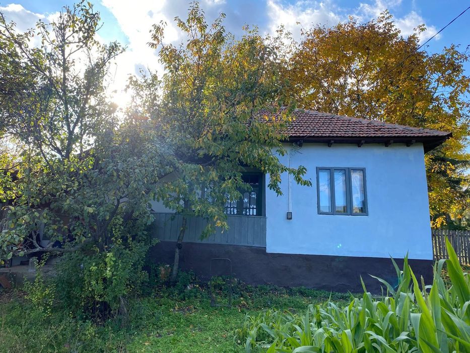 Casa batraneasca renovata cu teren