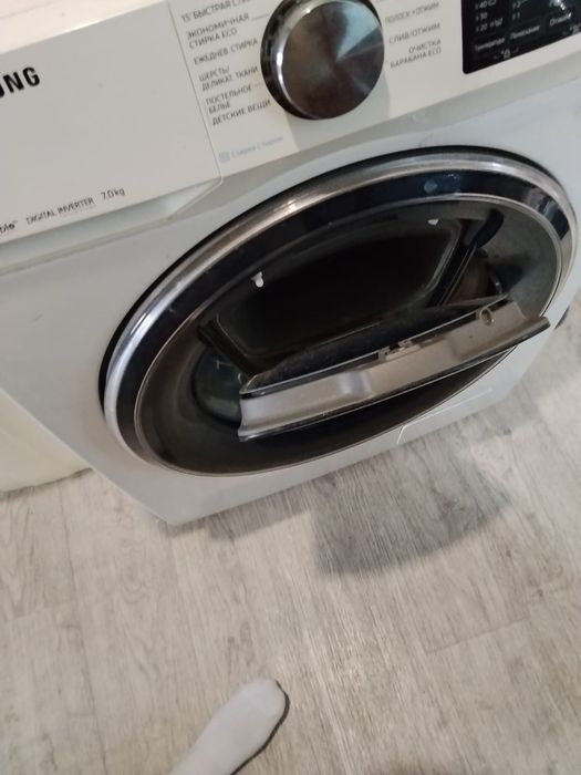 Продам стиральную машину