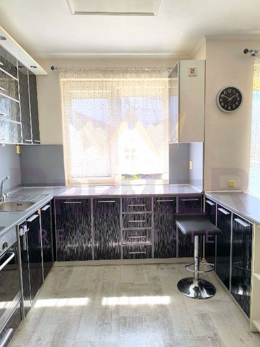 Продава се Тристаен апартамент в Варна, ХЕИ - 110 кв.м за 1321 €/кв.м - Снимка #4