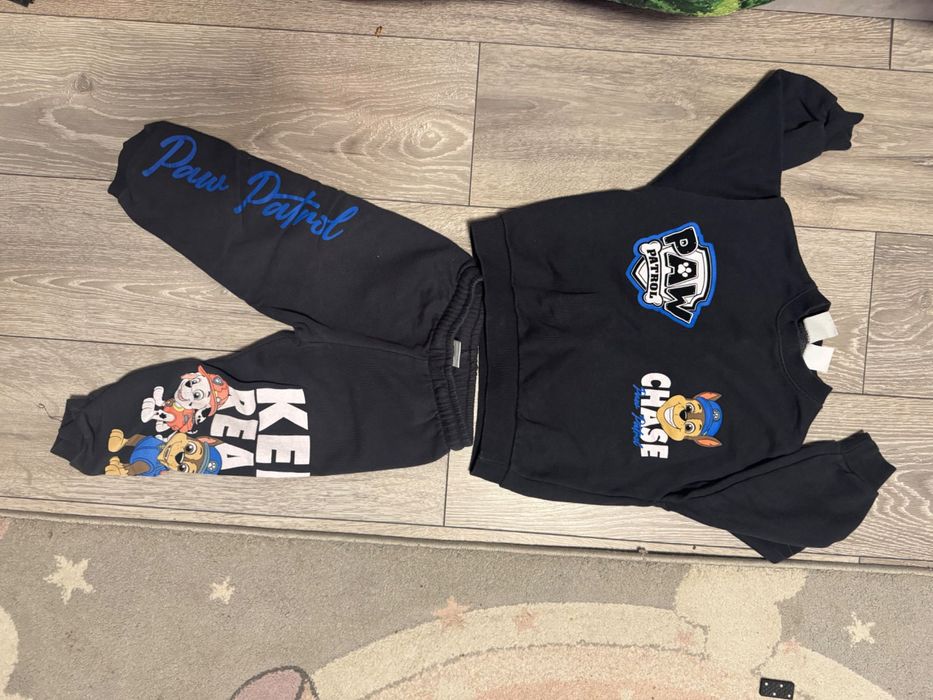 Zara детско костюмче 104см