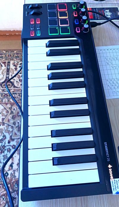 Midi klaviatura Donner Starrykey25