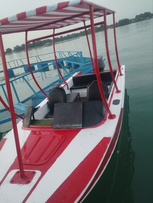 Продается амур с мотором Ямаха 75 2х тактный Бро