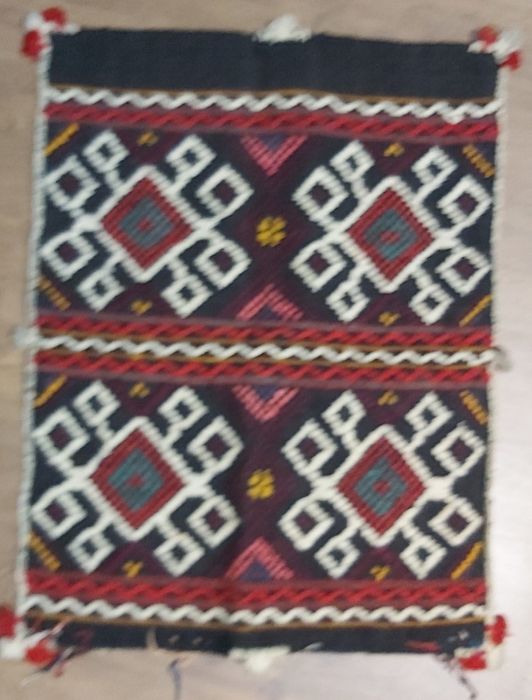 Ръчно тъкани престилки