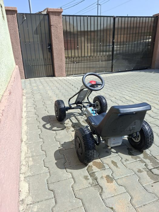 Kart Kettler cu pedale,  copii 4-8ani ,roti cu camera