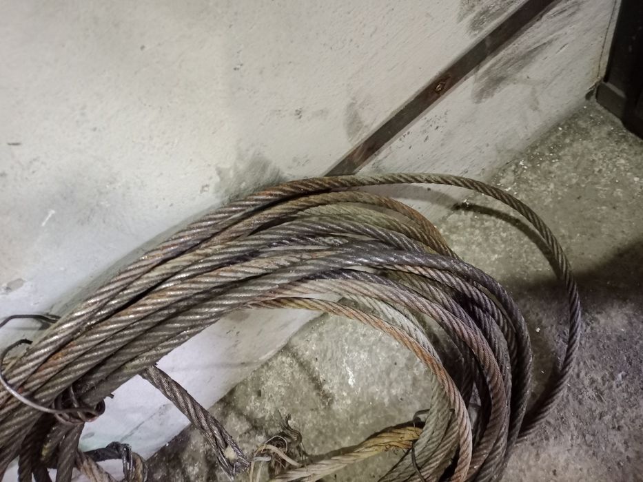 Тросс железный 7метров недорого