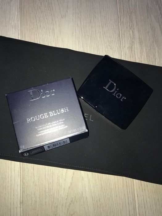 Руж Dior , бронзант Armani
