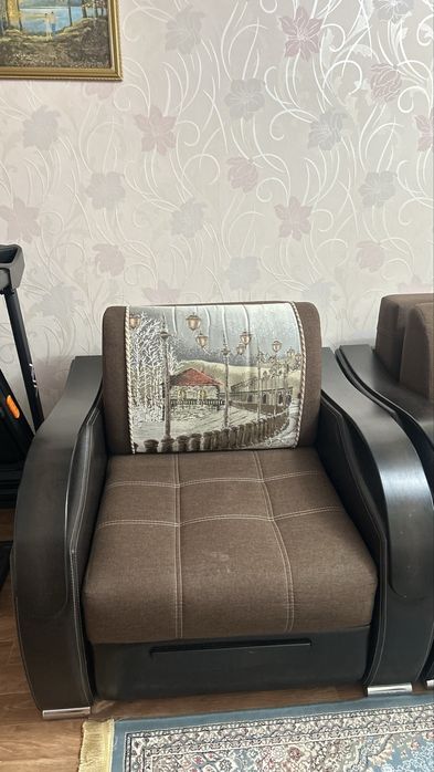 СРОЧНО! Продам диван с креслой