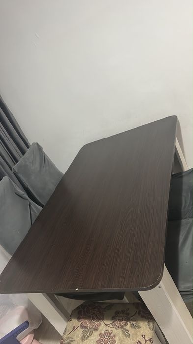 Продам кухонный стол