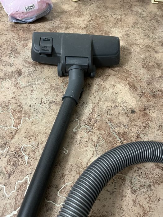 Продам пылесос lg