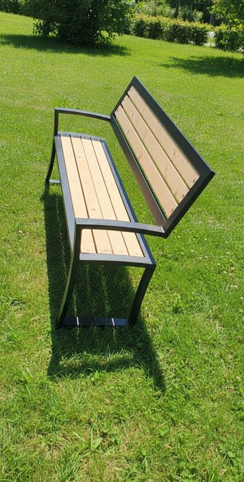 Градинска пейка .