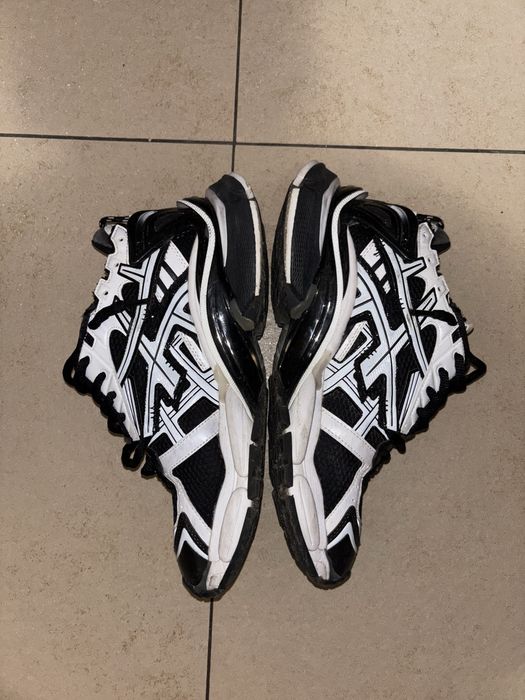 balenciaga runners 44