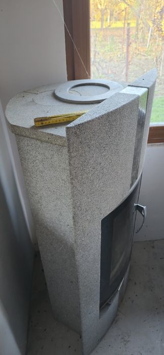 Șemineu cu focar închis