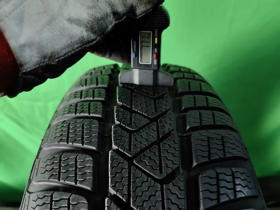 205/60R17  Pirelli ca noua 2021 profil 7,7mm anvelopa in stare foarte buna