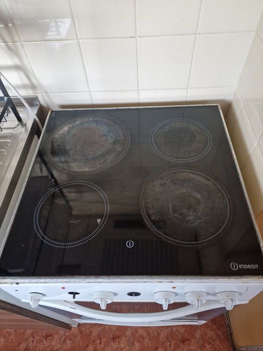 Готварска печка indesit