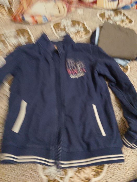 Отдам даром детскую одежду