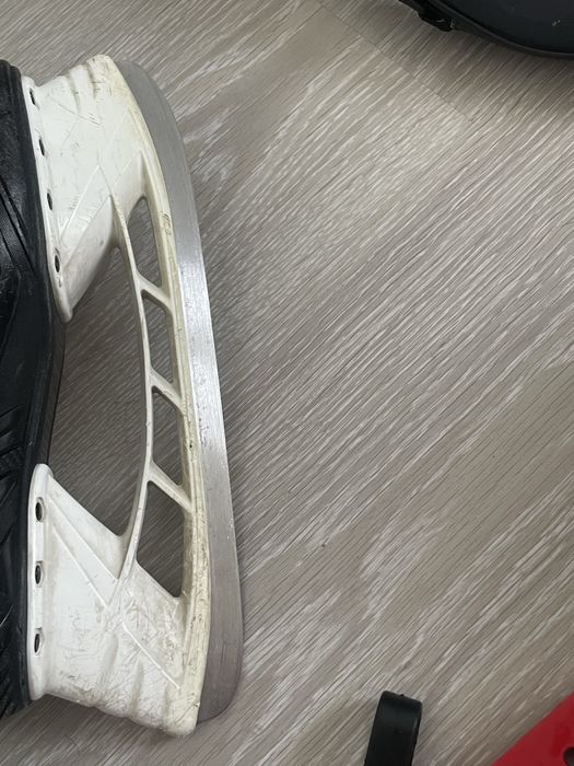 хоккейные коньки bauer XLS