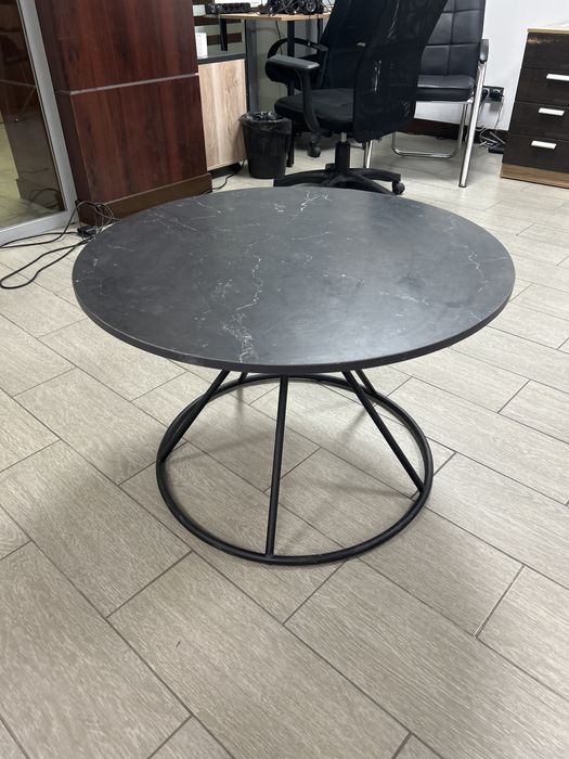 Журнальный столик