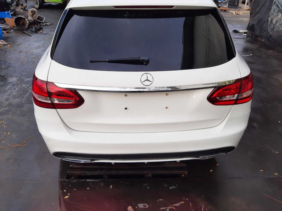 Dezmembrez mercedes c class w205 breack AMG om 651 haion/capota/far