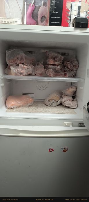 Продам холодильник