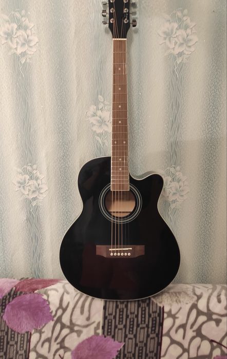 Акустическая гитара Adagio