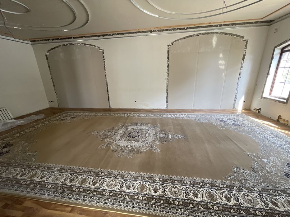 Продам Большой ковёр 4x8