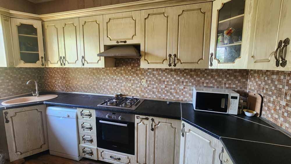 Продам кухонный гарнитур. Самовывоз
