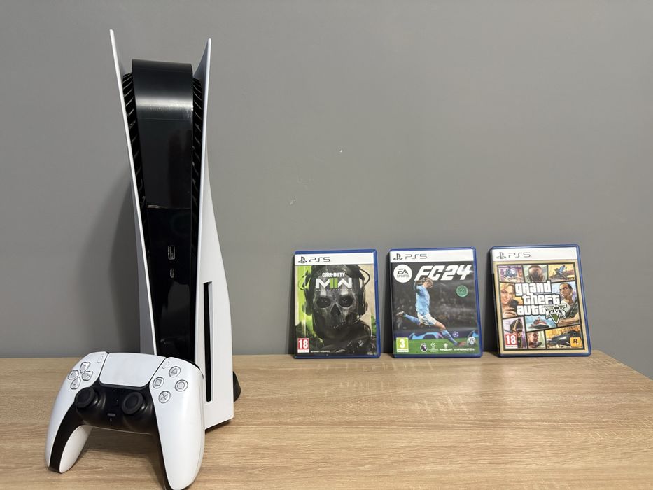 Ps 5 Disk Edition de vânzare + controller negru și 3 jocuri