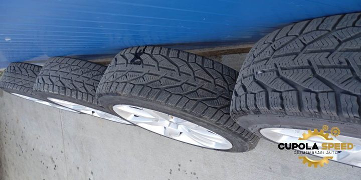 Jante cu anvelope 235/45/R18 8.5JX18 H2 ET32 4G8601025A Audi A7 4G [f