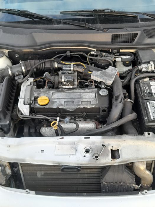 Vand opel 1.7 dizel și ford focus 1.8 dizel