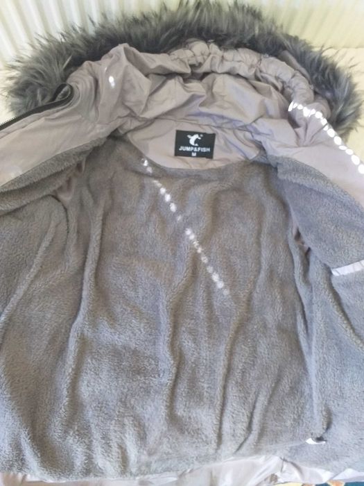 Дамско яке М размер, елек, блуза, анорак и пр.