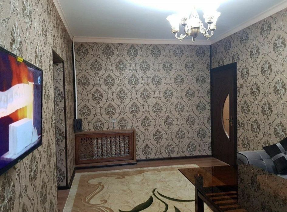 1 в 2 ком. 1 этаж.42м2.  Ипотеку можно