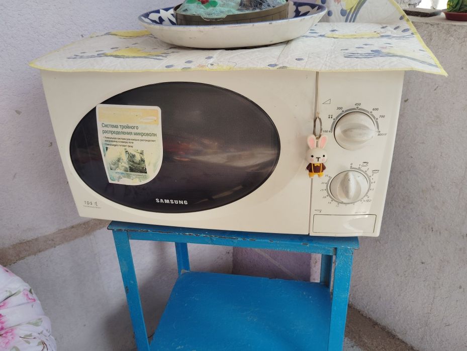 Продам микраволновку б/у самсунг