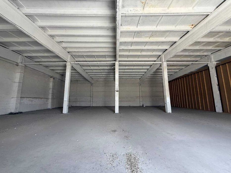 600 m2  omborxona tayyor ofislari bilan birga ijaraga beriladi.