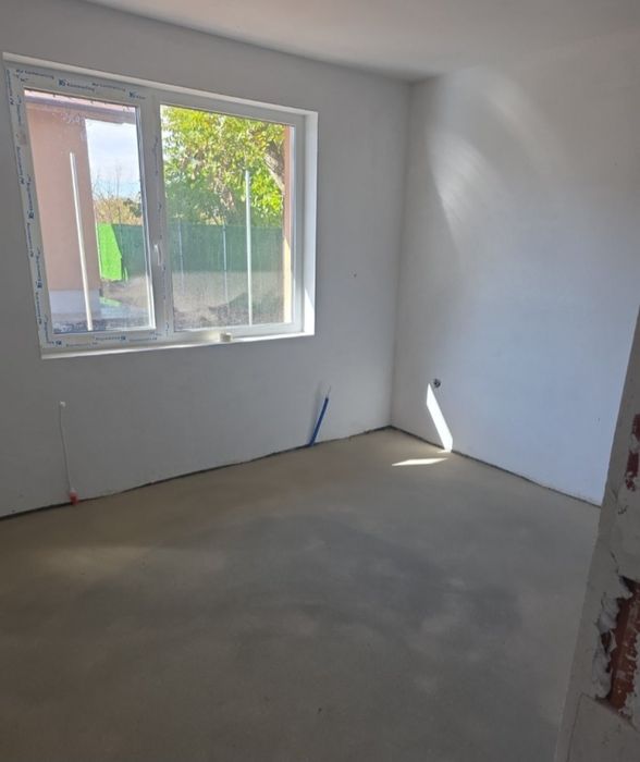 Продава се Къща в с. Волуяк, Област София-град - 81 кв.м за 2778 €/кв.м - Снимка #11