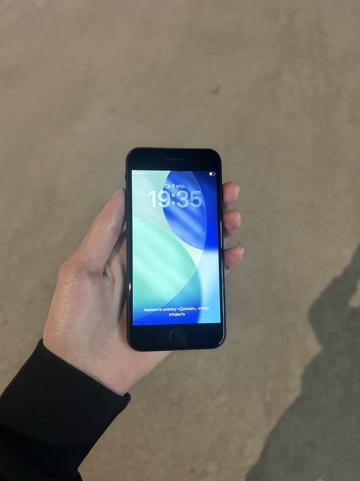Продам Айфон Se 128gb 76%