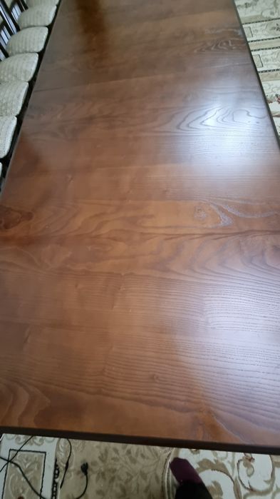 Стол  для гостинной