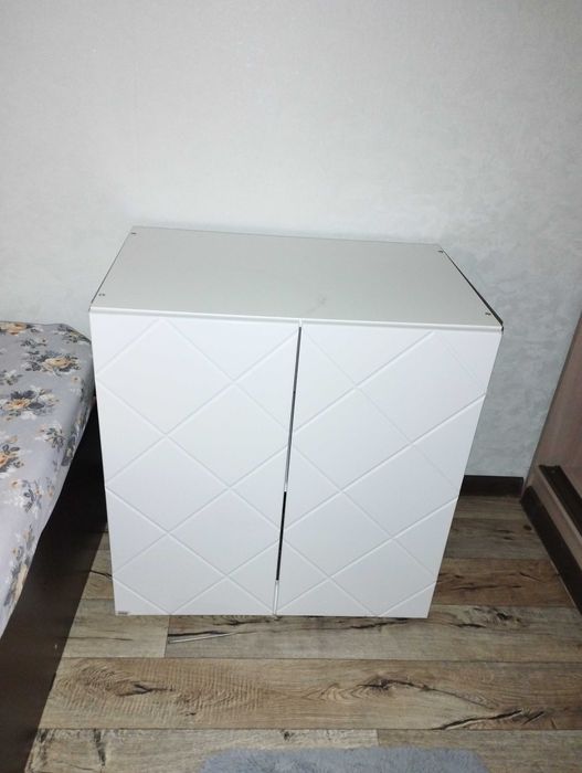 Продам тумбочку с раковиной для ванны новые.