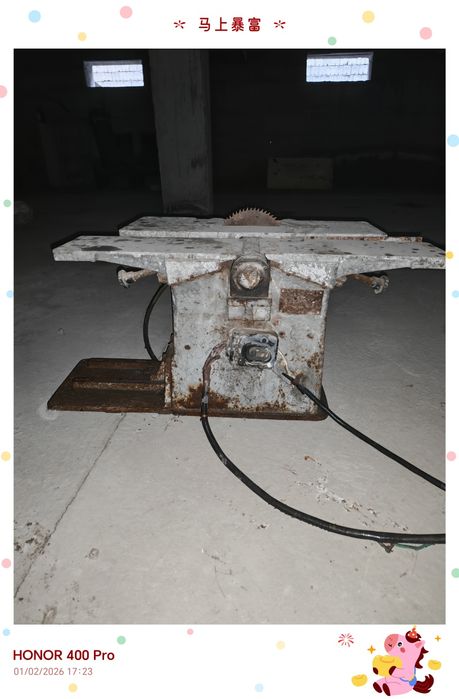 Yog'och kesish uchun mini stanokni matorsiz