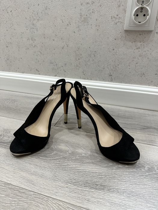 Продам женскую обувь