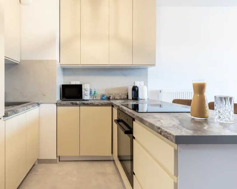 Дава се под наем Двустаен апартамент в Пловдив, Беломорски - 61 кв.м за 326.4 € - Снимка #3