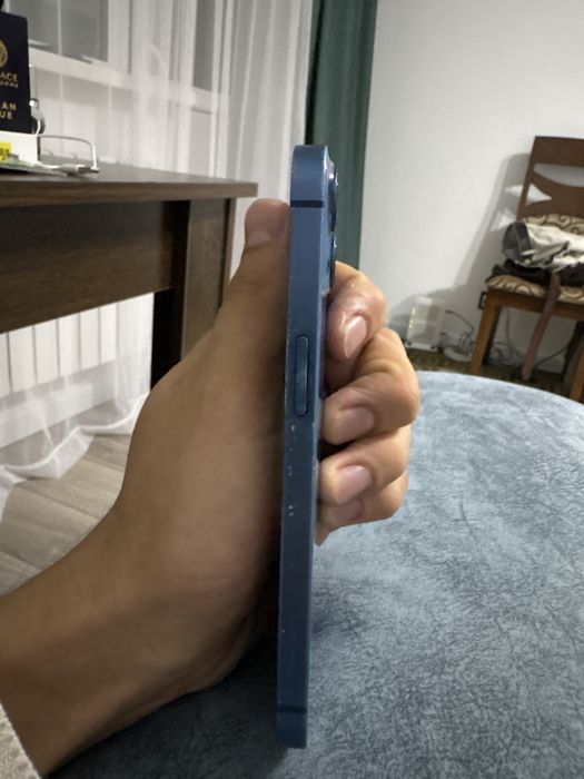 продам 13 айфон 128 Гб