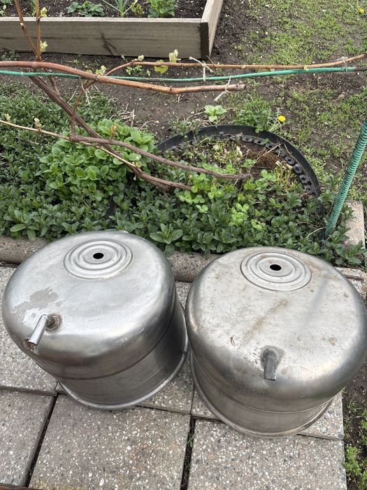 Продам 2 бака от стиральной машинки