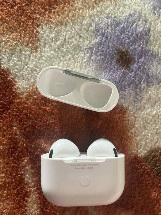 Vand casti airpods 3