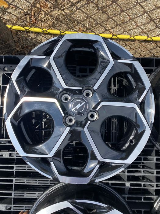 17 цола 4 х 108 мм Опел Корса  , Opel Corsa , Corsa - e